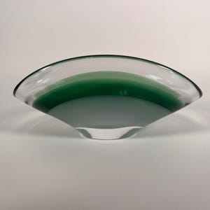 Vintage 1963 FLYGFORS COQUILLE Green SWEDISH Art Glass Bowl - Paul Kedelv - Sweden - Scandinavian Modern - Perfect Condition!