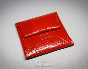 Porte-monnaie en cuir de python rouge : petite pochette faite main