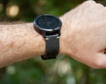Correa de reloj de piel de avestruz azul hecha a mano: correa de repuesto acolchada para Garmin