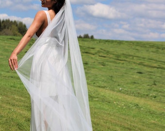 Elegant bridal veil cut, with and without pearls, on comb, wedding, bridal, wedding, vail, bridal, veil, bridal veil, pearls