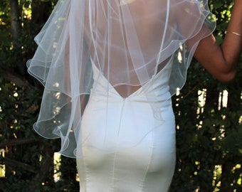 Double Tiered Crank Edge Veil on Comb with Clip High Quality Bridal Veil