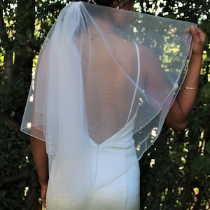 Veils, double tier or single tier, with crank edge, no waves, bridal edge, Italian tulle, on comb