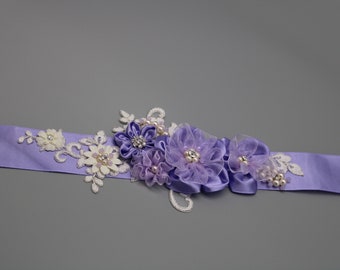 Cintura da sposa motivo fiori cintura di perle fiori cintura da sposa cintura fascia viola lilla abito da sposa fatto a mano di alta qualità