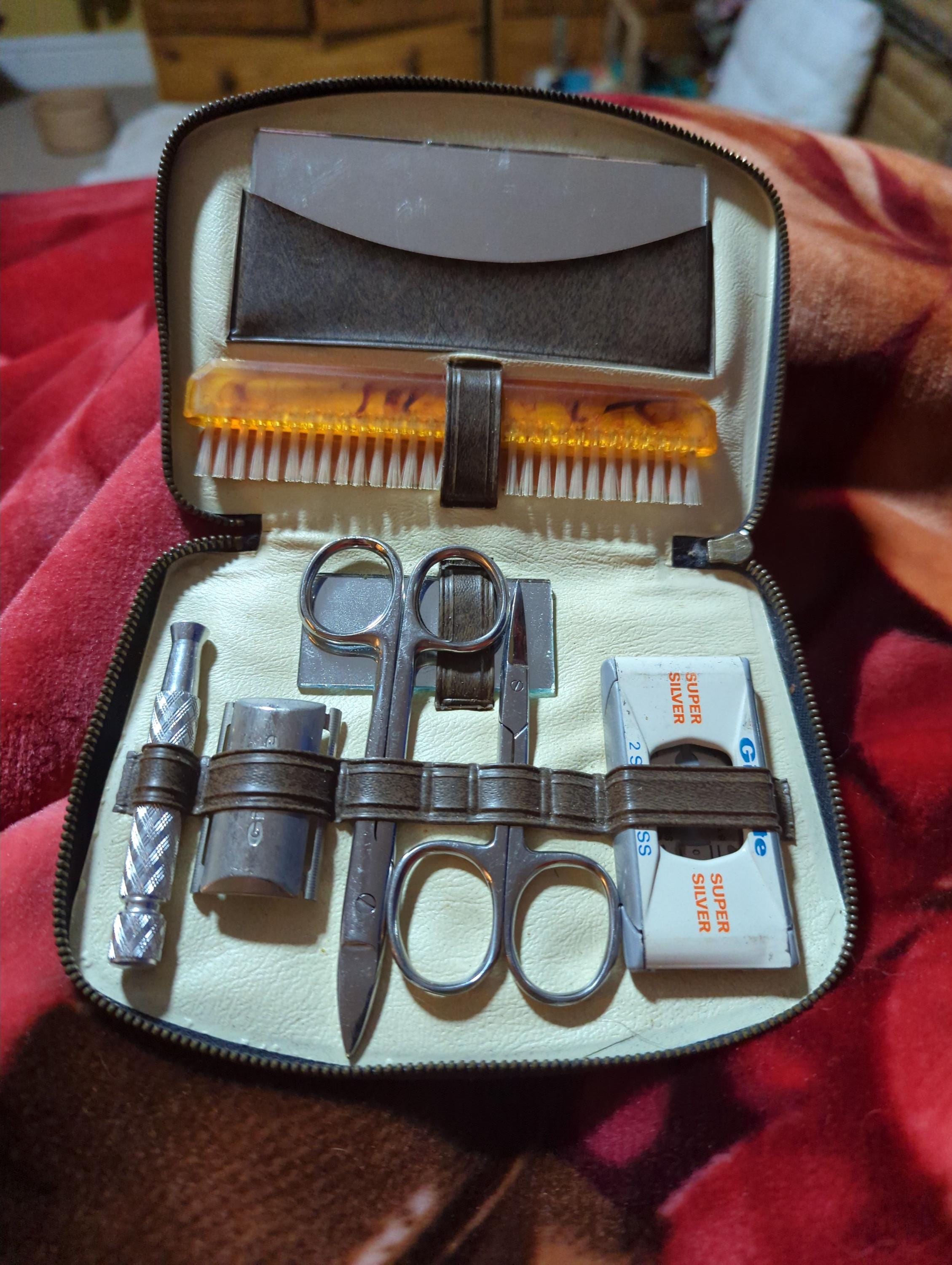 Gillette Travel Kit - Etsy display picture 1