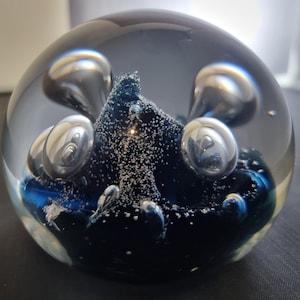 Glass Paperweight Bubbles