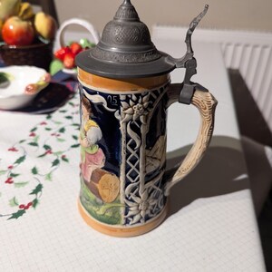 Belle cafetière allemande Stein Tankard, fabriquée en Allemagne Initiales RM