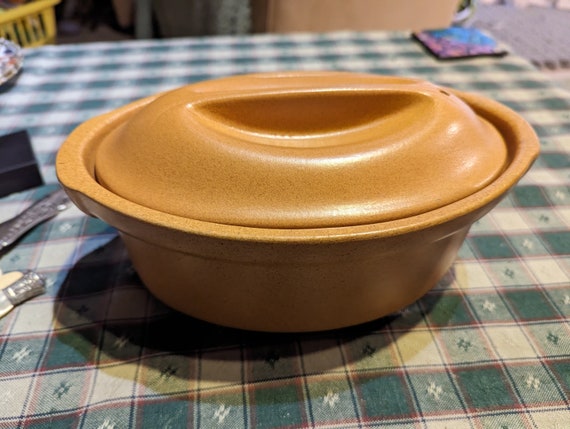 Earthenware casserole dish 2025