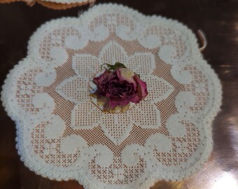 Vintage Pair Of Lace Doilys (Medium Size) (Small Size) Flower Design
