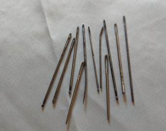 A Selection Of Vintage Bodkins (4))