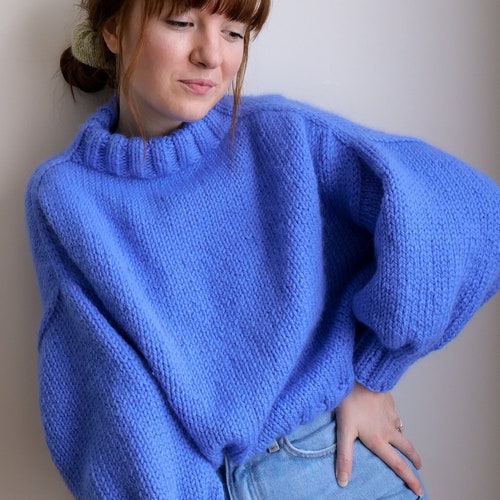 Seamless Mock Neck Sweater Boxy Cropped 