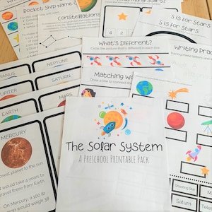 Solar System - Preschool Printable Pack