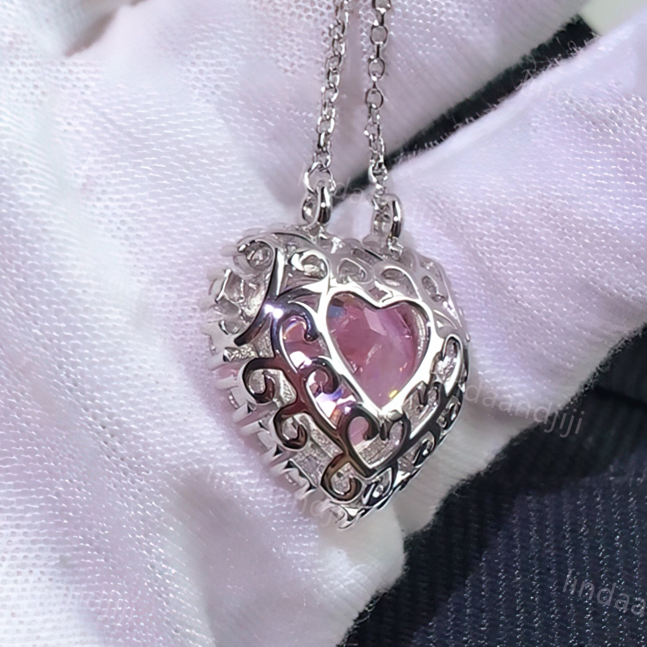 Heart Shape Light Pink Diamond Necklace – Mizrahi Diamond Co.