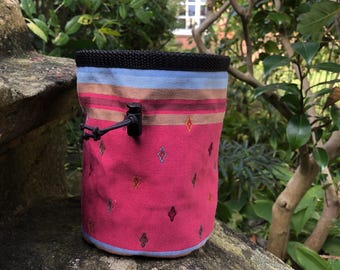 Chalk Bag for Climbing or Bouldering: Dark Pink Jacquard Pattern