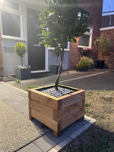 Solid OAK Planters - Etsy