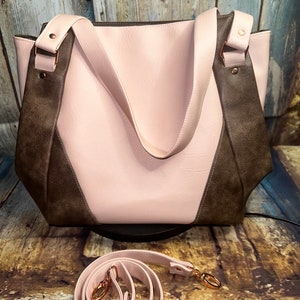 Bolso bandolera con asa cruzada