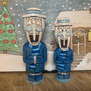 Snowmiser! Il leggendario personaggio di Rankin & Bass di "L'anno senza Babbo Natale". Intagliato a mano in tiglio.