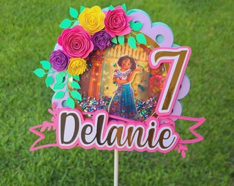 Encanto shaker cake topper, Birthday party cake topper, Mirabel cake topper, Encanto Birthday, Familia Madrigal cake topper, Birthday Girl.