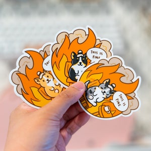 Sticker Meme This Is Fine Corgi - Vinyle mat résistant aux intempéries et aux rayures mignon chien merle tricolore découpé pour voiture, ordinateur portable, bouteille d'eau