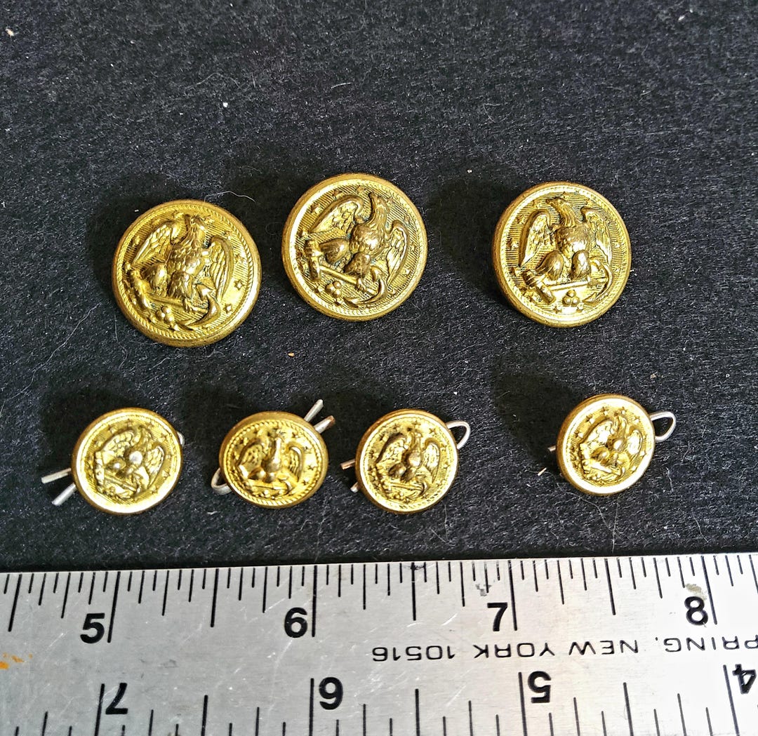 WW2 Lot of 7 U.S. Navy Buttons - Etsy