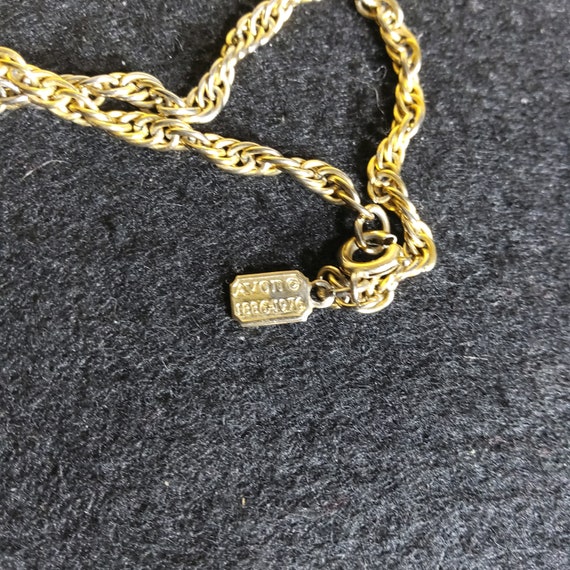 1976 Avon Goldtone Coin Pendant and Chain - image 2