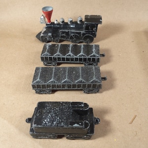 Vintage Midgetoy diecast train, locomotive,coal tender and 2 cars