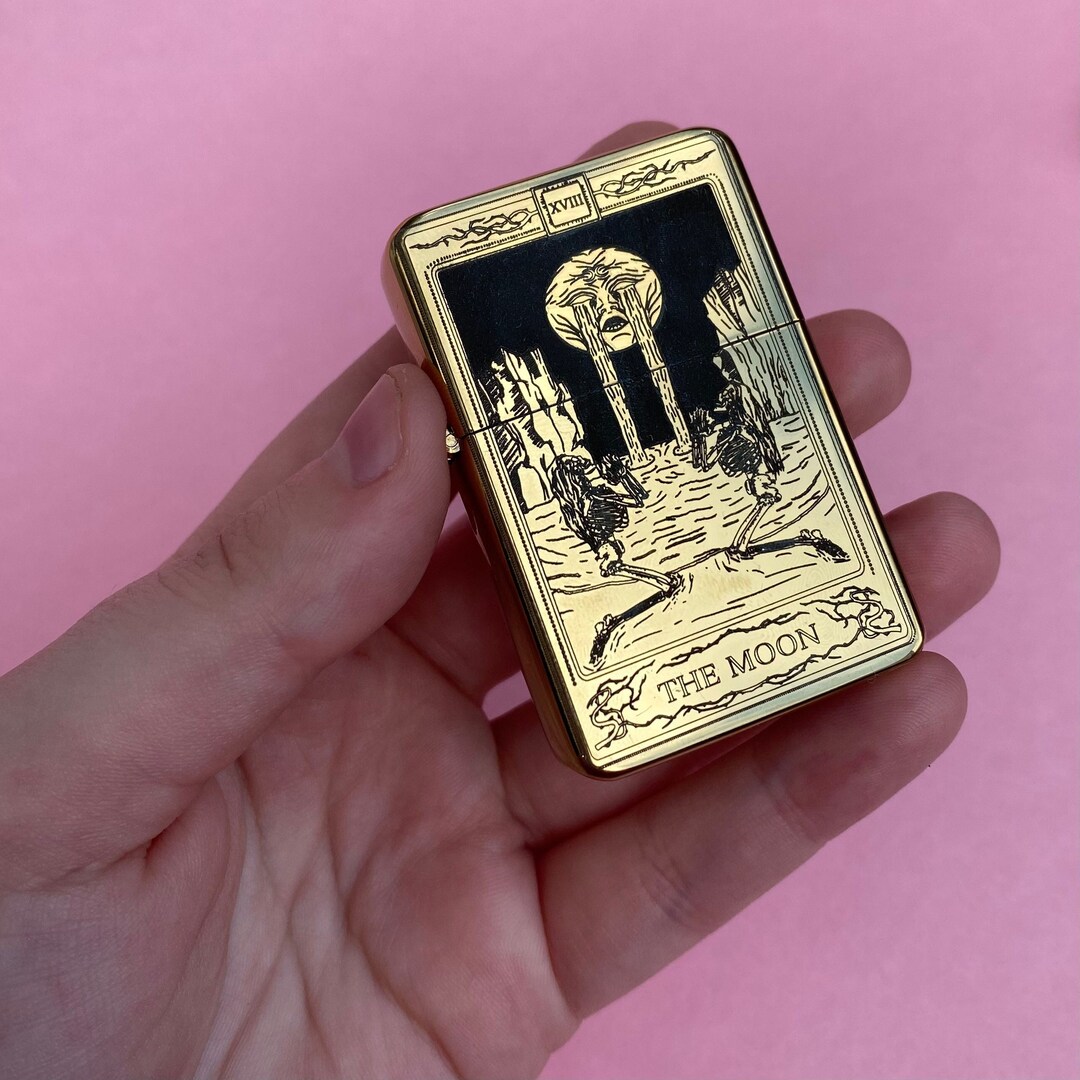 The Moon Tarot Card Engraved Lighter, Engraved Lighter, Tarot Card