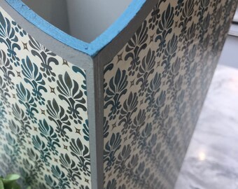 Handpainted with decoupage tissuebox & trinket tray Wastepaper bin Kate Trio Set Handpainted with decoupage tissuebox & trinket tray Wastepaper bin Kate Trio Set