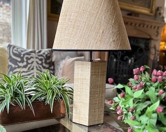 Cordless table lamp with scalloped Raffia Lampshade with Base, handmade