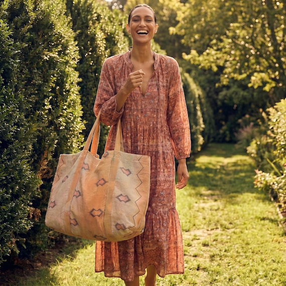 Vintage Kantha Tote Bag | Recycled Sari Quilted Artisan Bag