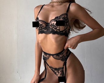 Embroidered lingerie set,Floral lingerie set,Mesh bra,Garter belt,Embroidery lingerie,Floral mesh lingerie,Floral bralette,Lingerie flower