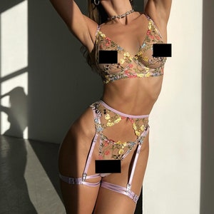 Ensemble de lingerie florale, soutien-gorge en dentelle, lingerie transparente, lingerie à broder, lingerie en résille florale, culotte à fleurs, lingerie à fleurs, ensembles de lingerie complets