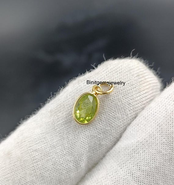 Oval Cut Peridot Charm 14k Yellow Gold Charm Minimalist Jewelry