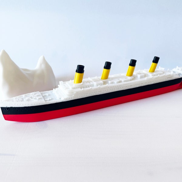 RMS TITANIC 3D Printed Replica Model 11.3 Inch 29cm 1:1000 Scale Titanic cake topper