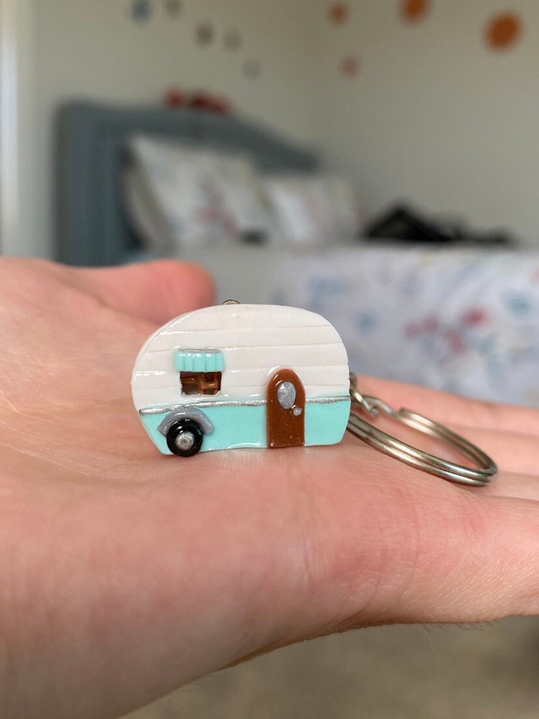 Cute Miniature Vintage Camper Van Keychain Opens Upsuper Adorable and