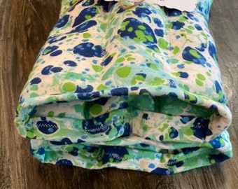 Hand warming microwaveable heat mitts with or without lavender eucalyptus