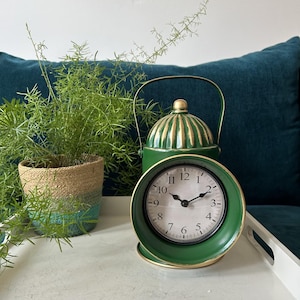 Green Railway Industrial Style Lamp Mantel Engine Clock Retro Home Decor Gift