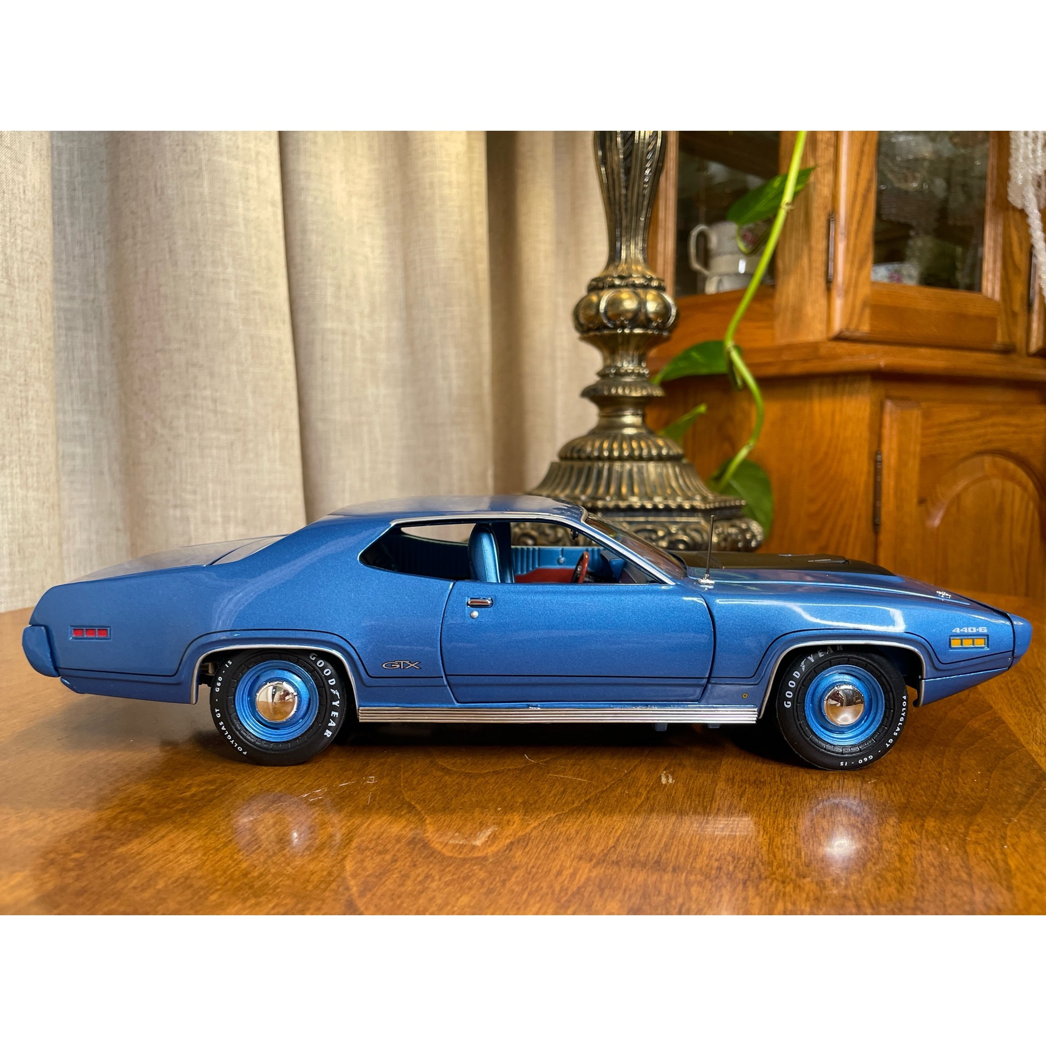 American Muscle Limited Edition (1971) Blue Plymouth GTX 1:18