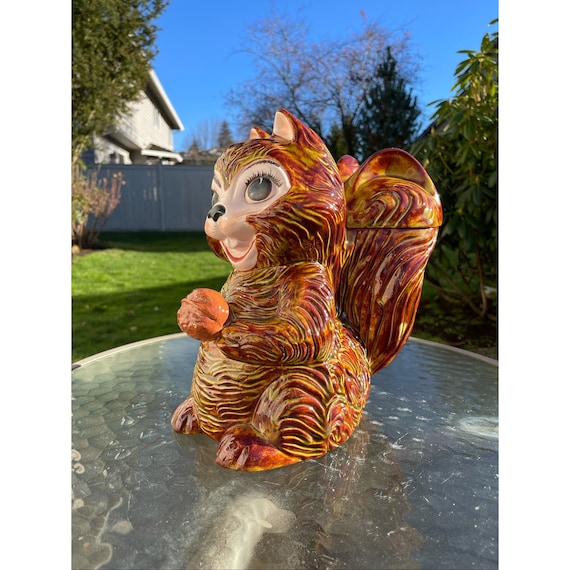 Arnel's 1960s Happy Bright Eye Squirrel Holding Nut Lidded Cookie