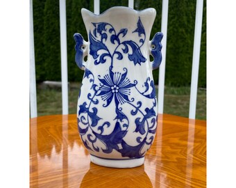 Vintage Blue & White Floral Chinoiserie Pattern Porcelain Vase