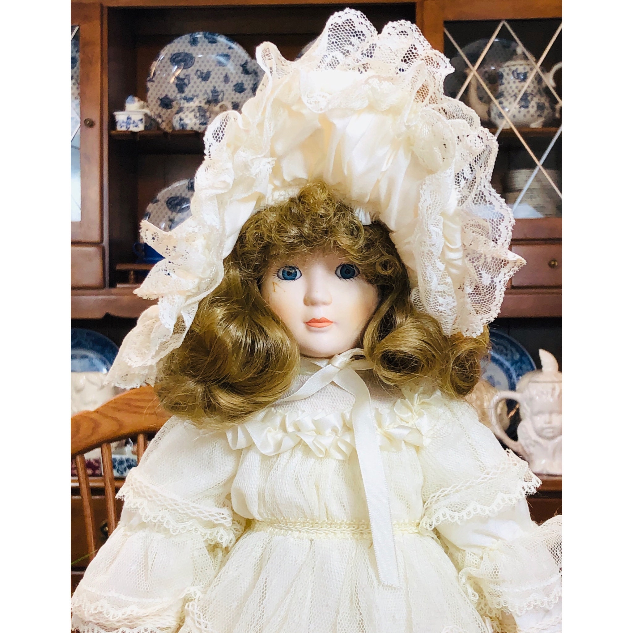 * vintage doll ୨୧ * 陶器製 愛らしい 女の子の フィギュア Vintage Seymour Mann Connoisseur Doll Collection Victorian