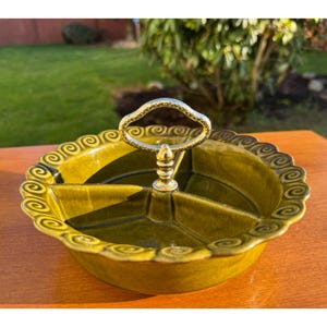 Vintage California Pottery Avocado Green Scalloped Divided Bowl with Handle – Mid-Century 3-Section Serving Dish