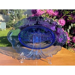 Vintage AVON, Mount Vernon Cobalt Blue George and Martha Washington Oval Glass Platter Soap Dish Collectable