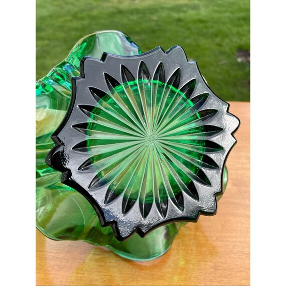 フェントン アンティークantique エメラルドグリーンバスケット アメリカ Vintage Emerald Green Fenton Art Glass Ruffled Swirl Twisted