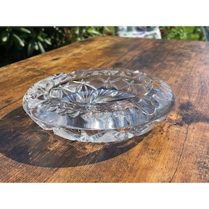 Vintage Genuine Lead Crystal Large Heavy Cut Pinwheel Pattern Classic Four Notch Crystal Clear Mid Century Cigar Cigarette Smoke Ashtray