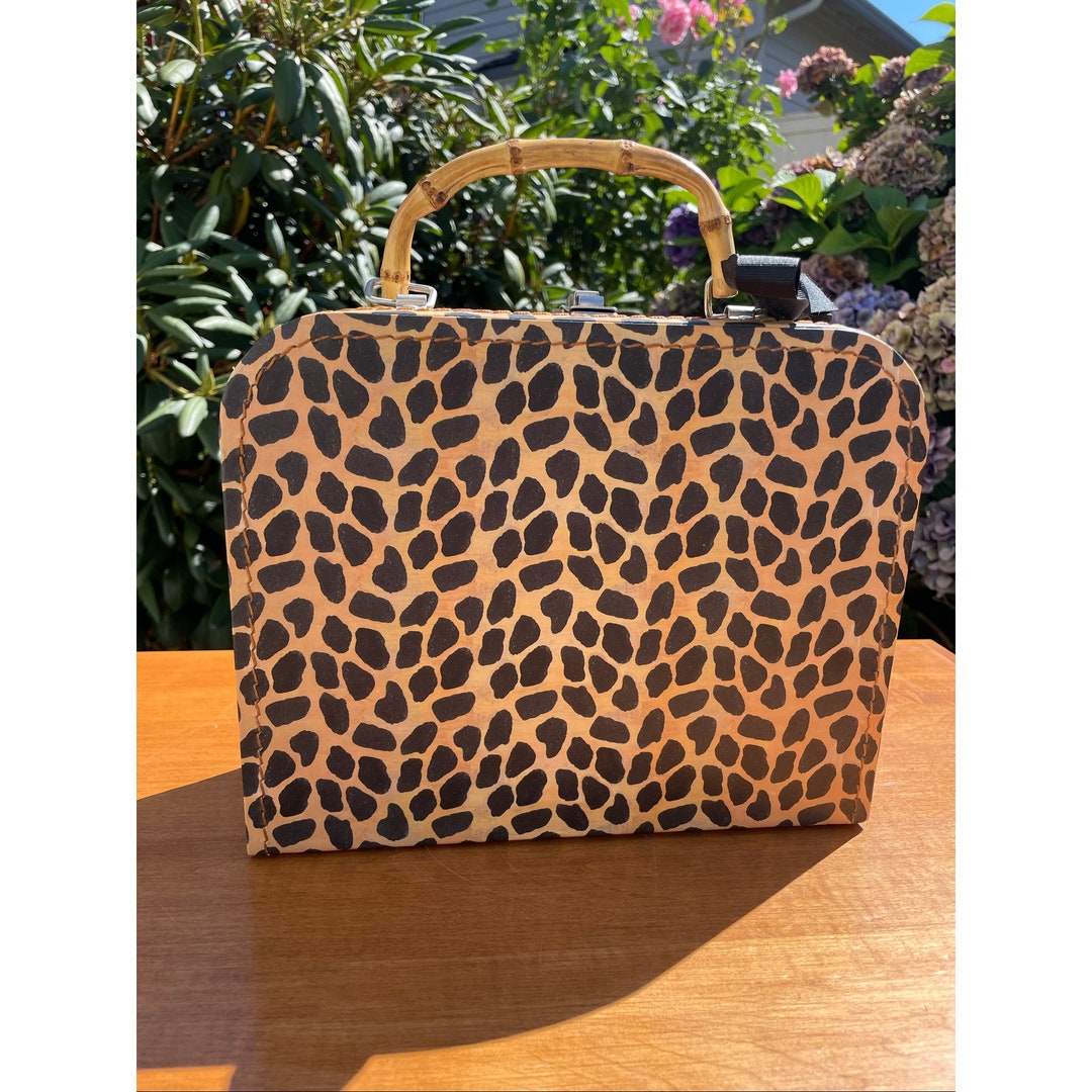 Vintage Style 2003 Lady Jayne Ltd Serengeti Stacking Small Suitecase