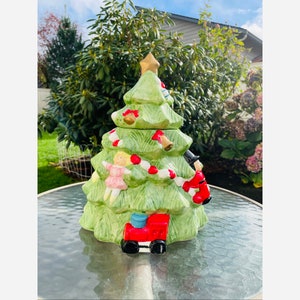 Vintage Style Christmas Tree Lidded Cookie Jar/Holiday Festive Ceramic Lidded Cookie Jar