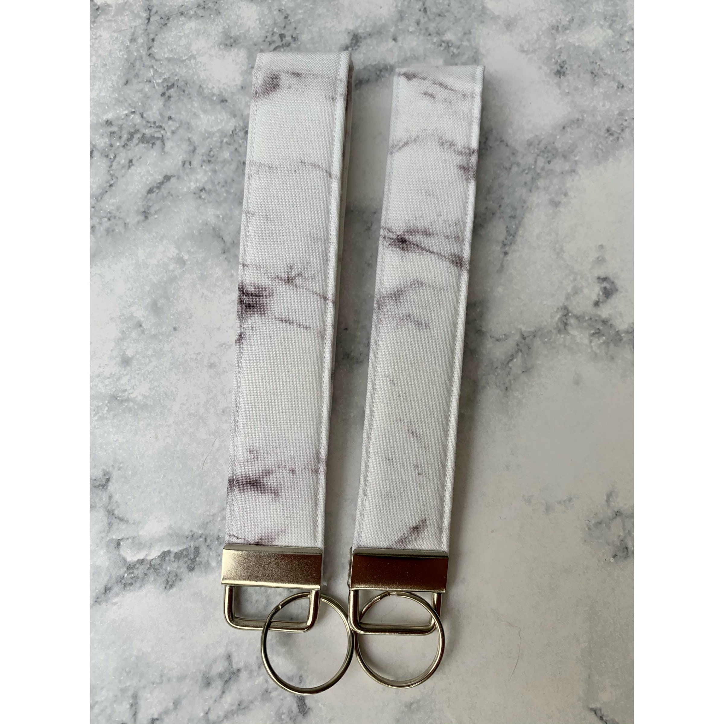 Stoff Schlüsselanhänger WeißEr Moderner Marmor Armband | Etsy