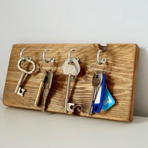 Rustic Wooden Key Holder | Rustic Wall Mount | Hallway Storage | Key Holder | Key Storage | Reclaimed Wood | Pallet Wood Design |Rustic Hook