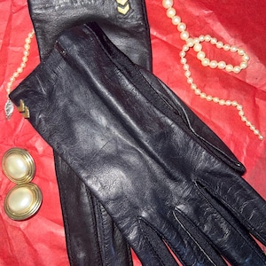 Vintage Ladies gloves, Driving gloves, leather gloves