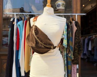 Handgefertigte Bauchtasche